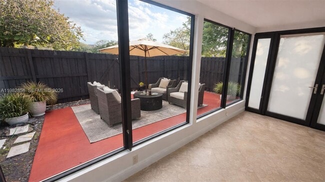 Building Photo - 10242 NW 5th Terrace