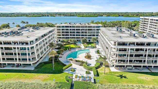 Building Photo - 2600 S Ocean Blvd