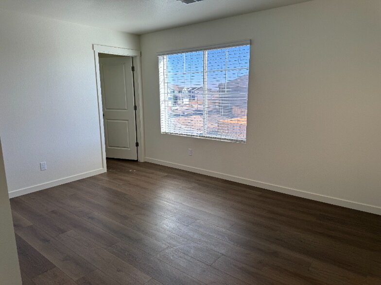 Building Photo - 5996 Amerifax Dr