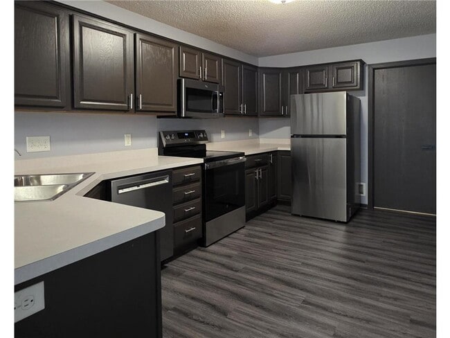 Building Photo - 17032 Eagleview Ln