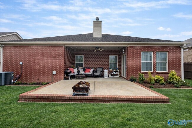 Building Photo - 273 Harold Murphy Dr