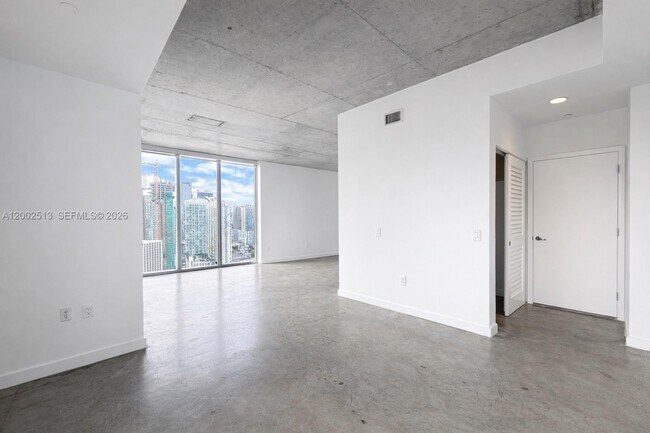 Building Photo - 151 SE 1st St