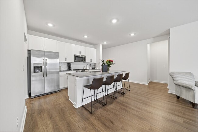 Building Photo - 313 Gingerwood Ln