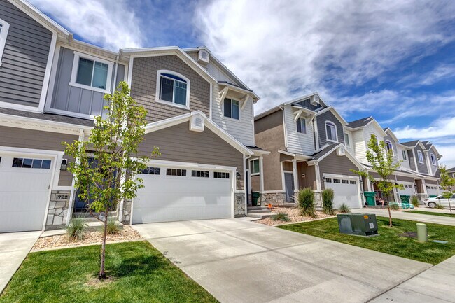 Building Photo - 718 S 1840 W