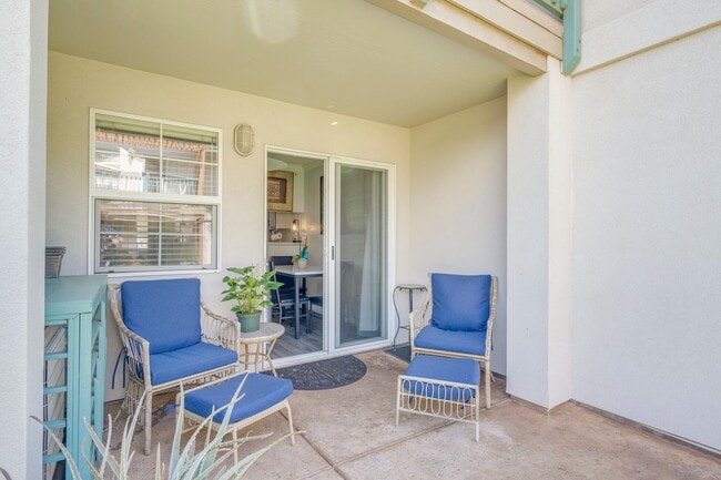 Building Photo - Villas at Kenolio Furnished Two Bedroom Tw...