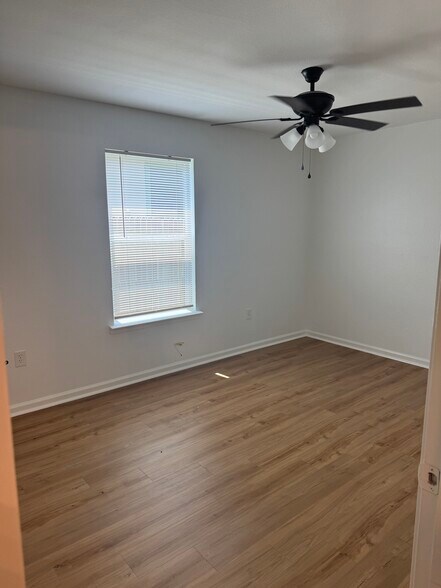 Building Photo - 116 McKinley St