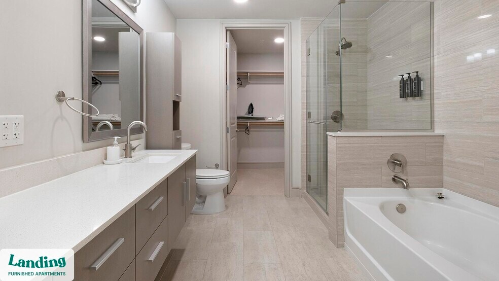 Building Photo - 1414 Wood Hollow Dr