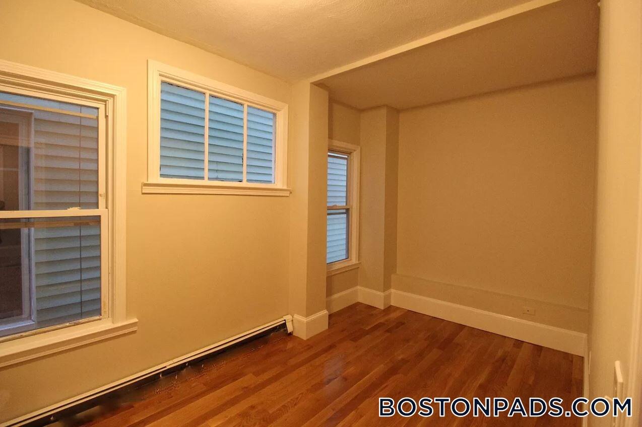 Building Photo - 125 Princeton St