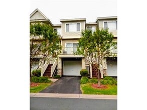 Building Photo - 2453 Eagle Trace Ln
