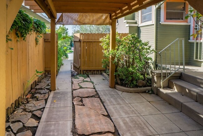 Building Photo - Beautifully restored historic home