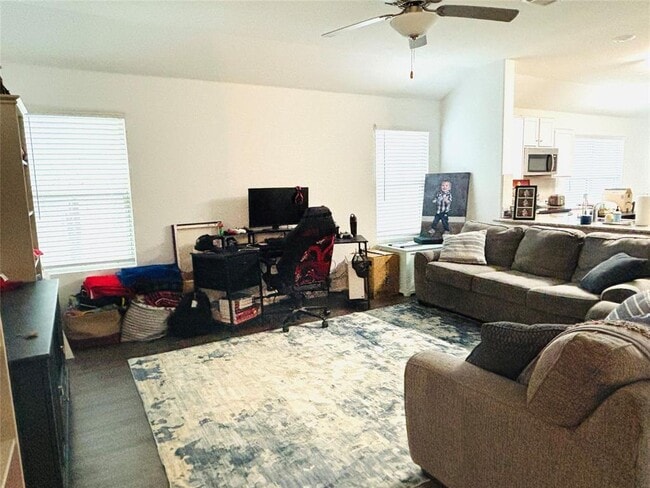 Building Photo - 113 Star Pass