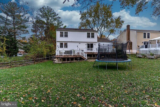 Building Photo - 6221 Wilmington Dr