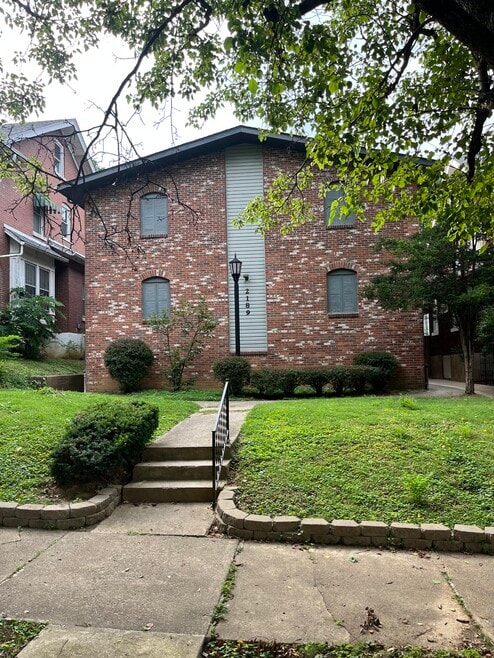 Building Photo - 2189 Baringer Ave