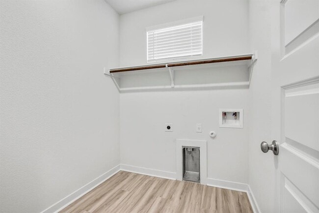 Building Photo - 223 Garner Dr