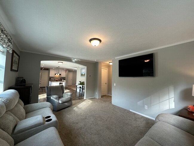 Building Photo - 456 Beede Hill Rd