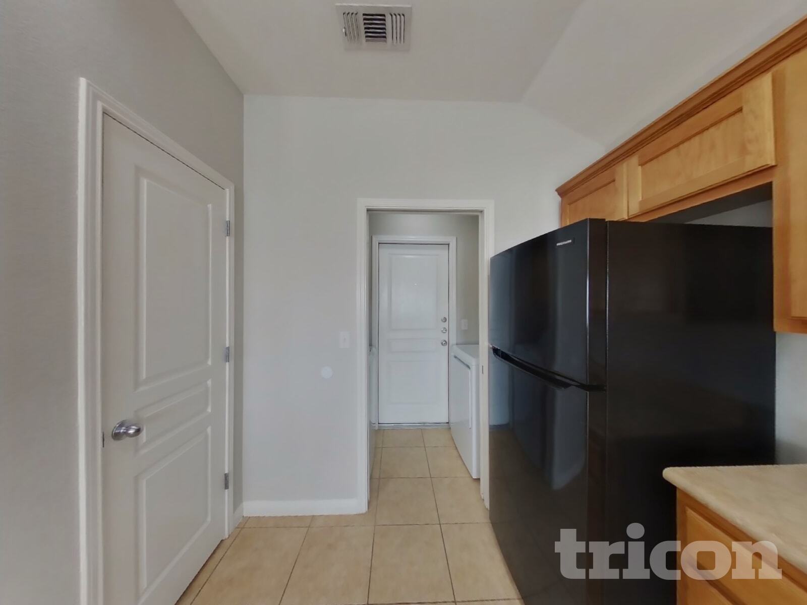 Building Photo - 2164 Bentwood Dr