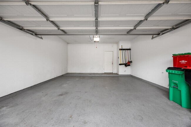 Building Photo - 2765 Maybrook Hollow Ln