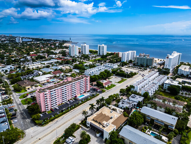 Building Photo - 3201 NE 14th Street Causeway