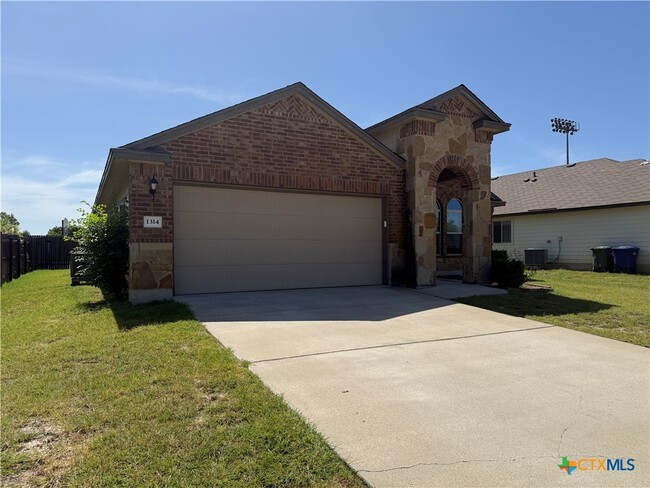 Building Photo - 1314 Briscoe Ct
