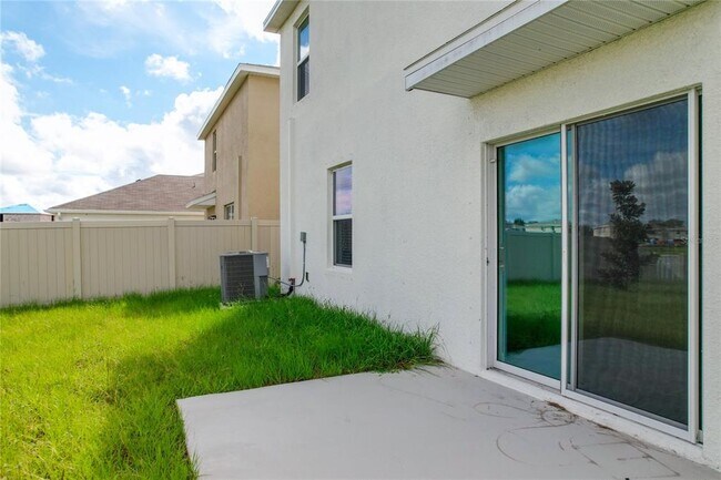 Building Photo - 16506 Mosaic Oar Dr