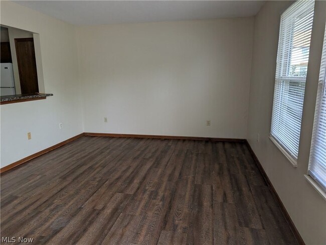 Building Photo - 1539 Whitehall Blvd