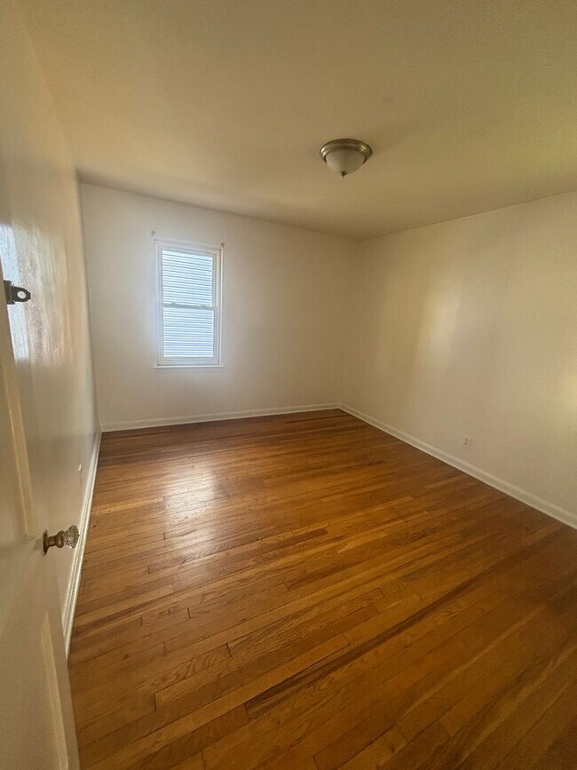 Building Photo - MAPLE HEGHTS 3 BEDROOM SINGLE (ROCKSIDE/DUNHAM)
