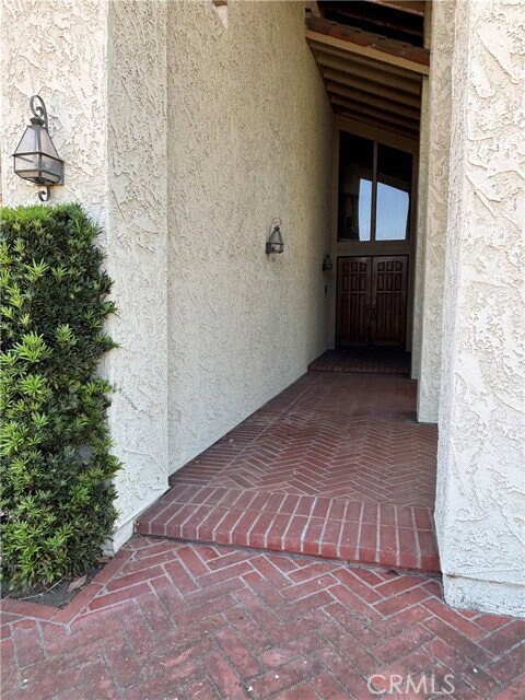 Building Photo - 2230 E Vista Mesa Way