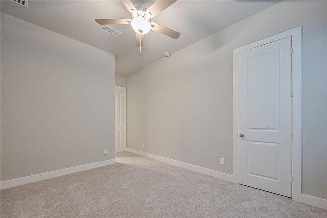 Building Photo - 5106 Blooming Hibiscus Ln