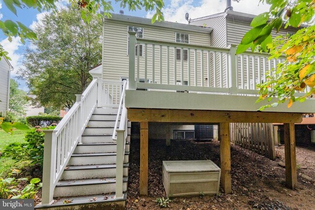 Building Photo - 616 Lions Gate Ln