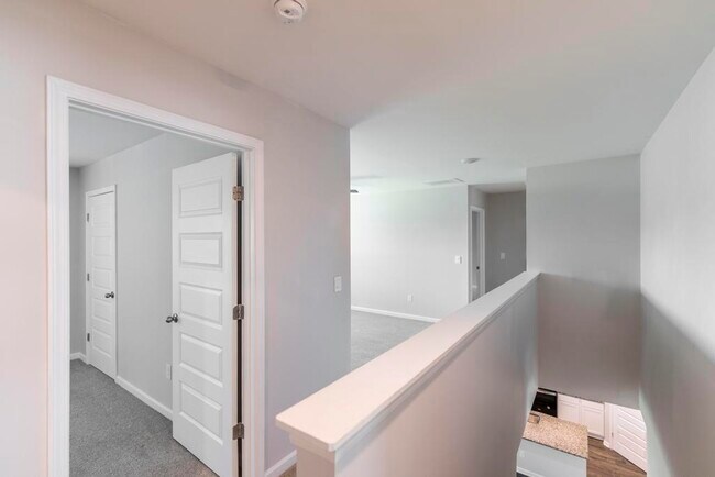 Building Photo - 200 Harrow Dr