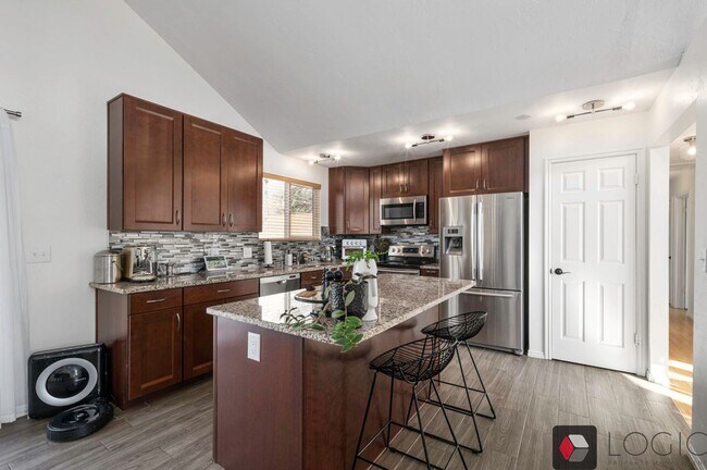 Building Photo - 1667 E 9800 S