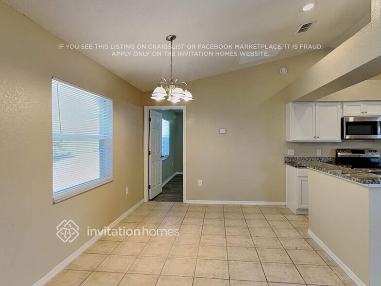 Building Photo - 3171 Huntington Ln