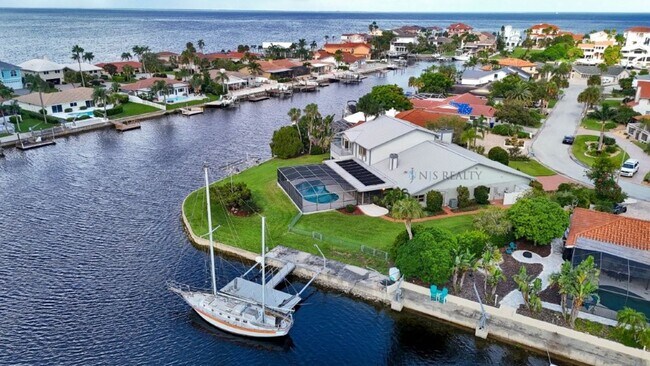 Building Photo - 5060 Porpoise Pl