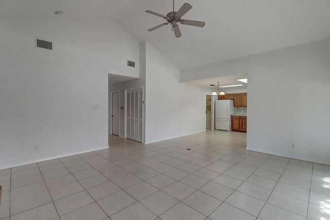 Building Photo - 15321 Dasmarines - 3/bed 2/bath $2,099/mo