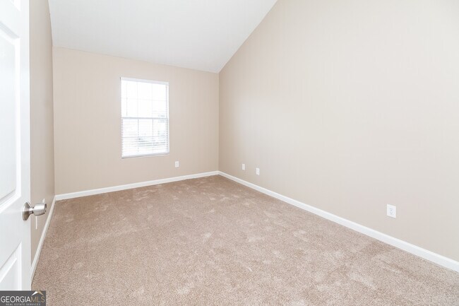 Building Photo - 9403 Highland Ridge