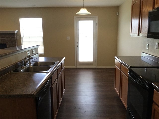 Building Photo - 4660 Amesbury Pl