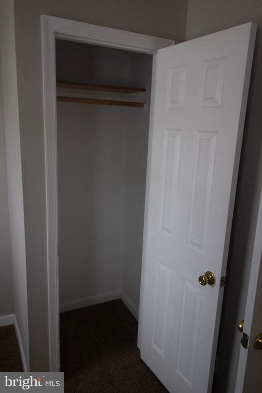 Building Photo - 234 E Linden St