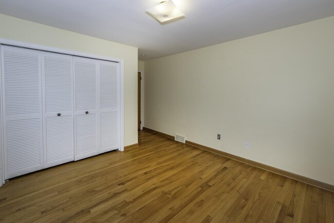 Building Photo - 1616 Morton Ave