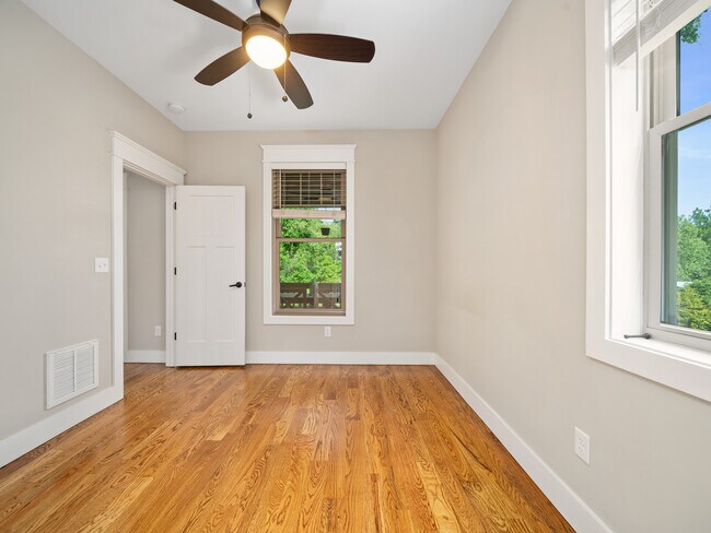 Building Photo - 70 Deaver St