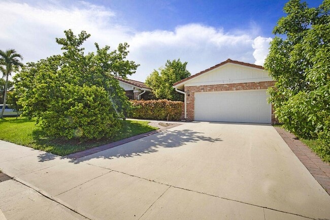 Building Photo - 11337 Little Bear Way