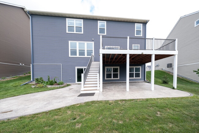 Building Photo - 9183 Lighthouse Ln