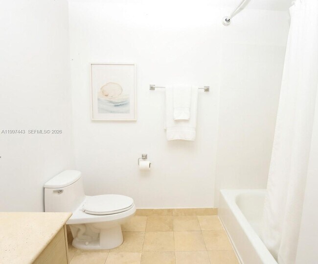 Building Photo - 350 NE 24th St