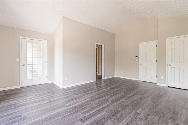 Building Photo - 2152 Lenox Ave