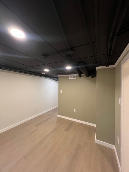 Bedroom - 10535 W Spring Green Rd