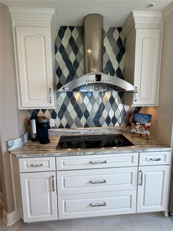 Building Photo - 6025 Sun Blvd