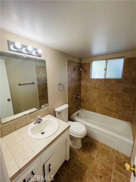 Building Photo - 678 Monterey Pl