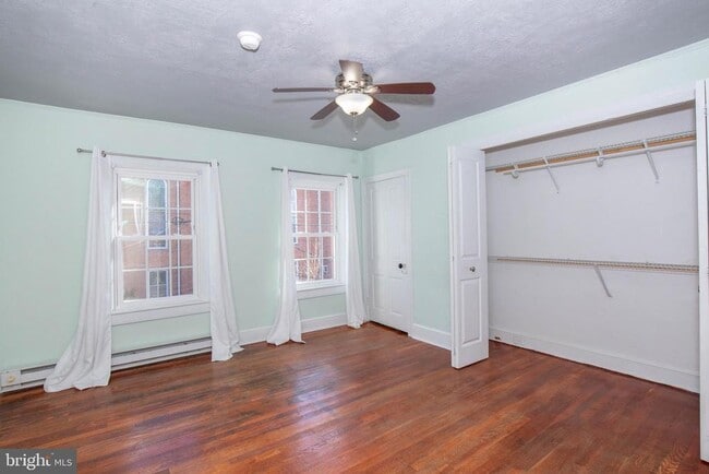 Building Photo - 106 S Maple Ave