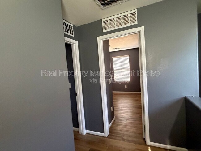 Building Photo - 7724 W Pipestone Pl
