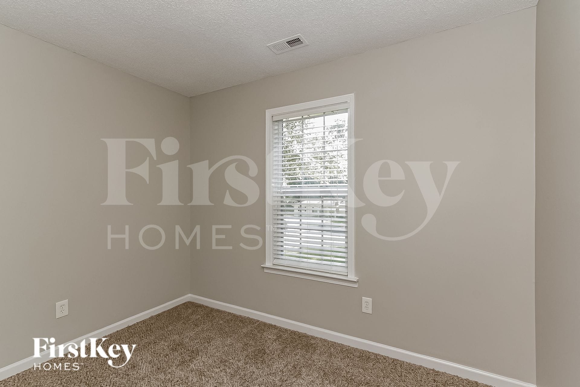 Building Photo - 420 W Henry St