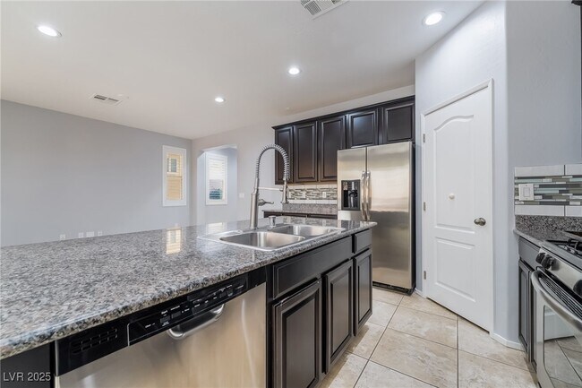 Building Photo - 7607 Peaceful Trellis Dr